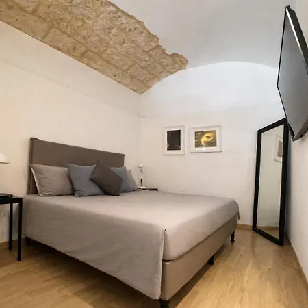 Гостевой дом Landlord 31- Old Town