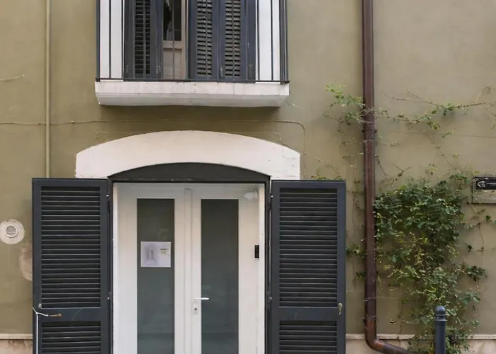 Landlord 31- Old Town 3* Bari